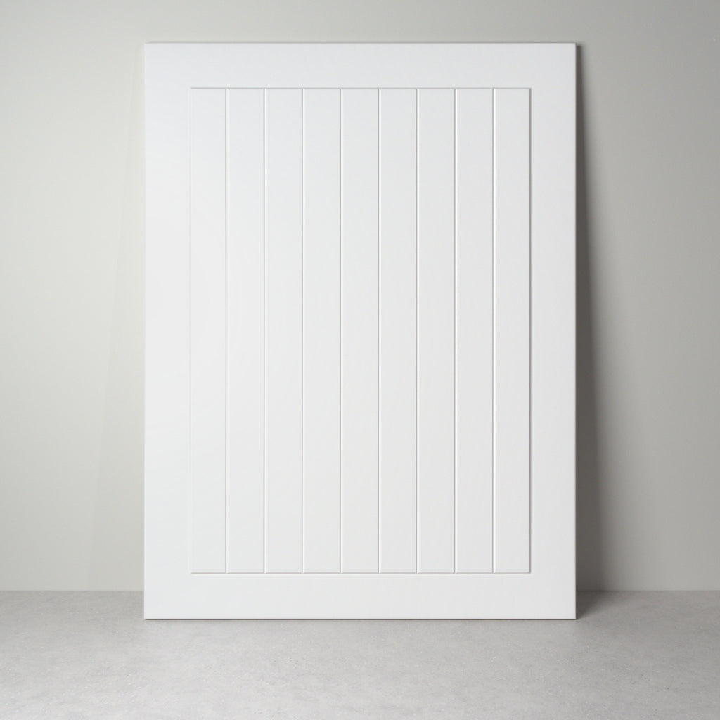 Front Hampton 19 mm do mebli IKEA, biały lakier, rama z panelem z pionowymi rowkami