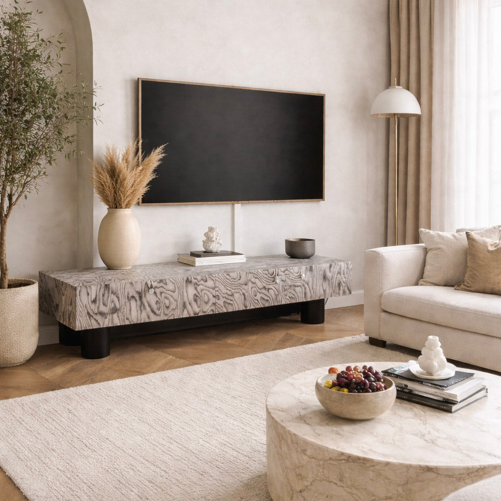 Salon z szafką RTV Korzeń Silver — fornir czeczotowy na IKEA BESTÅ