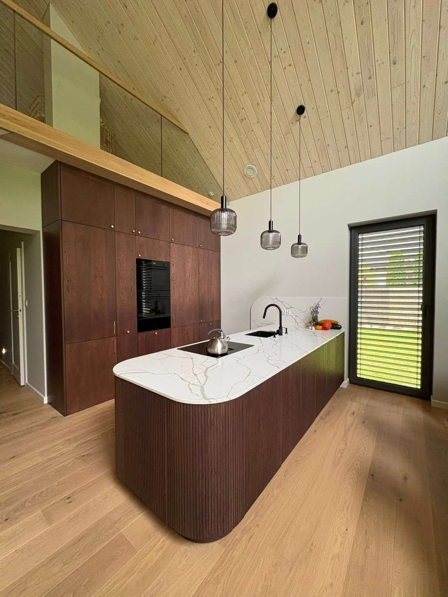 Dąb Przydymiony - Ogony - 3